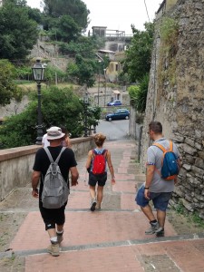 Il rientro a Salerno attraverso l'antigo borgo di canalone